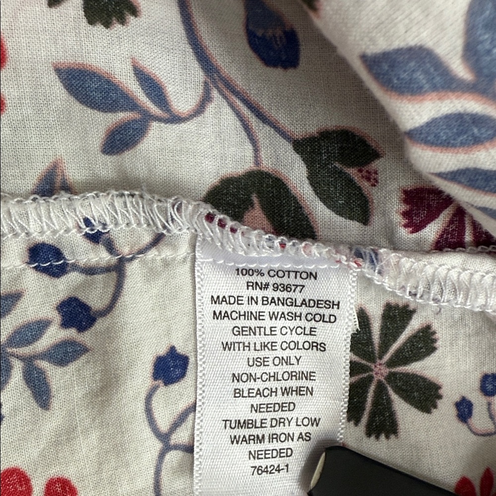 St. John's Bay Cotton Shirt long-sleeve, shirt, Floral pattern. Sz. L - Picture 6 of 6